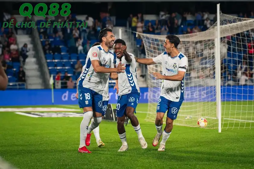 Tenerife được dự đoán sẽ chiến thắng để bước vào vòng đấu tiếp theo. Tenerife được dự đoán sẽ chiến thắng để bước vào vòng đấu tiếp theo.